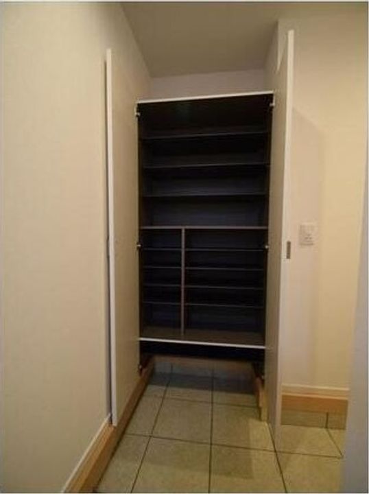 さつきIIIの玄関