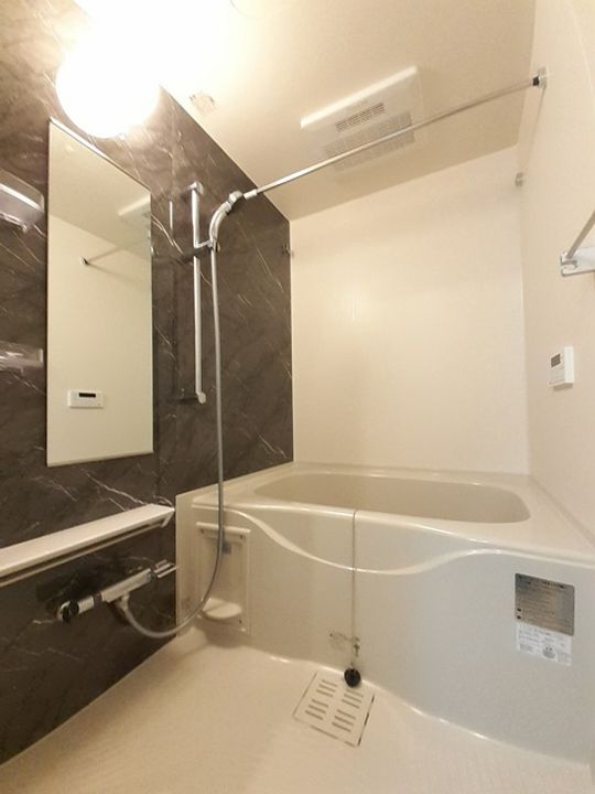 Gran Noir Iの風呂