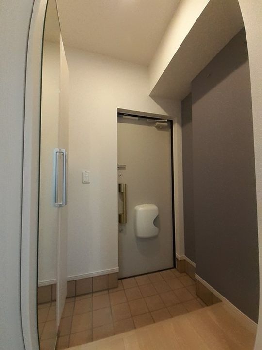 Gran Noir Iの玄関