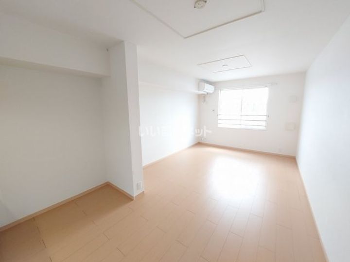 三重県名張市鴻之台4番町(アパート)の賃貸物件の居間