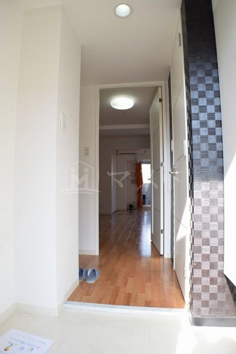 プロシード大阪NB3の玄関