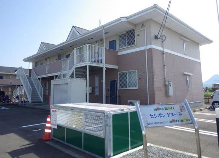 香川県善通寺市木徳町(アパート)の賃貸物件の外観