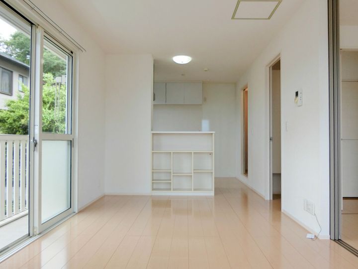 ソレイユ坂之上の居間
