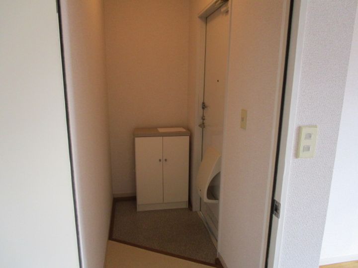 ガーデンビレッジの玄関