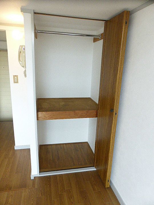 エミールミスミの内装