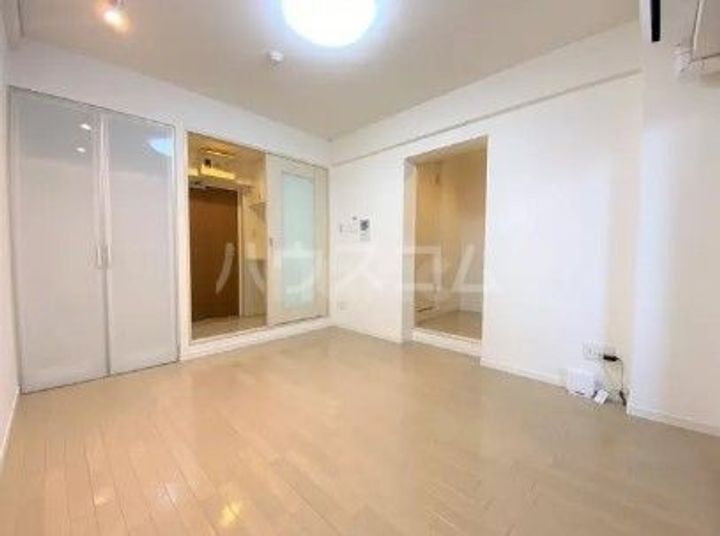 Nasicフローラコート世田谷の居間