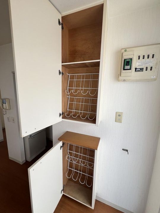 カドリール市川の内装