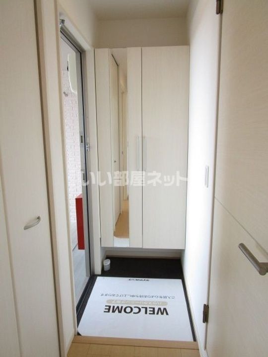 グラディオン Bの玄関