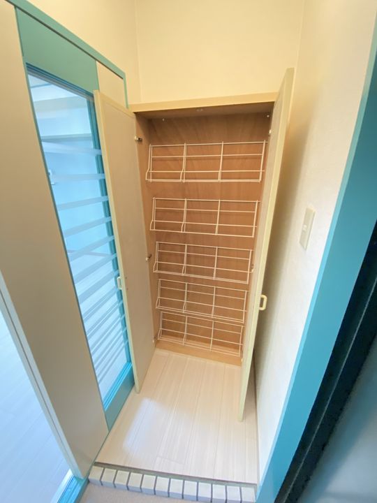 大阪府大阪市淀川区東三国5(マンション)の賃貸物件の玄関