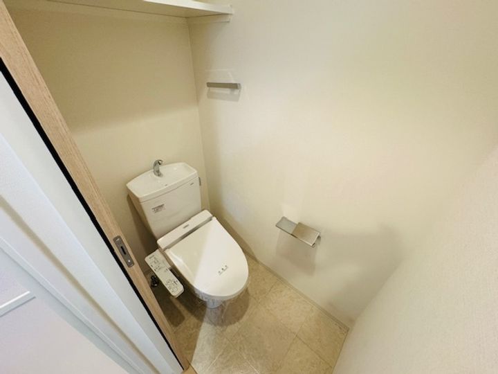 meetMe梅田西の内装