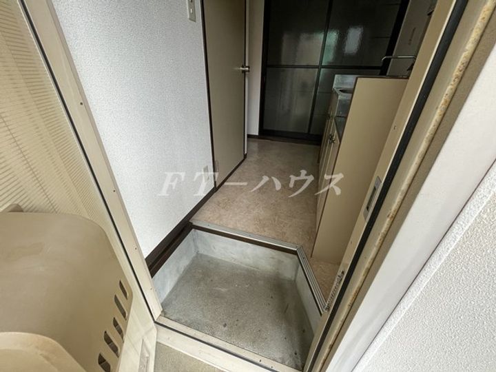 ハイツ井上の玄関