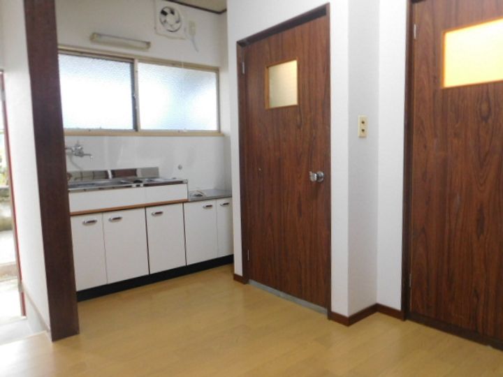 薄場ハイツ飛鳥の玄関