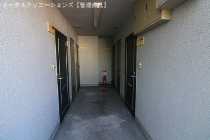 エステート琵琶ハイツの地図