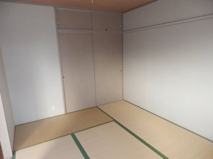 兵庫県丹波市氷上町上成松(アパート)の賃貸物件の居間