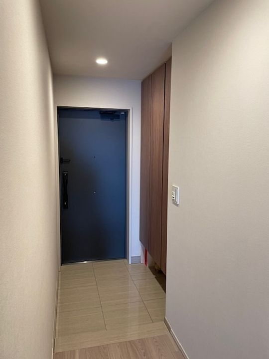 プレミスト徳山ザ・レジデンスの玄関