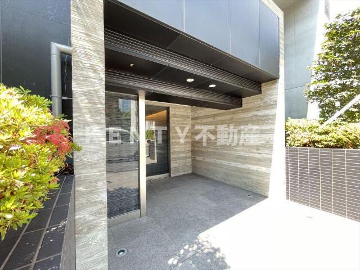 スカイコートグランメゾン御殿山の地図