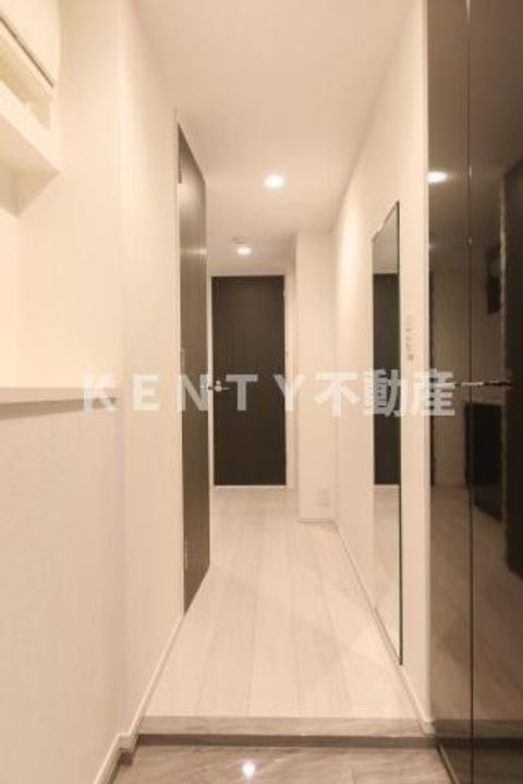 スカイコートグランメゾン御殿山の玄関