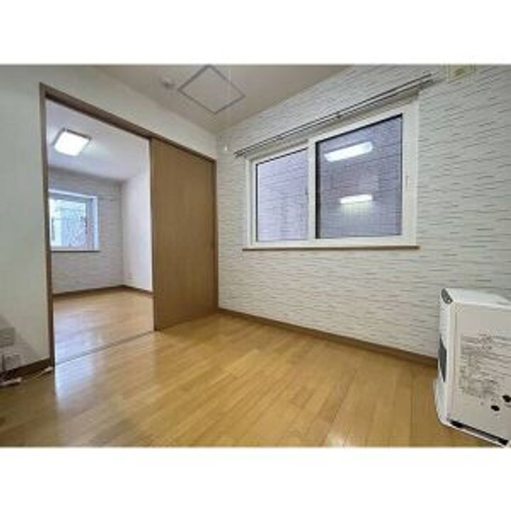 北海道札幌市中央区南十四条西6(アパート)の賃貸物件の居間