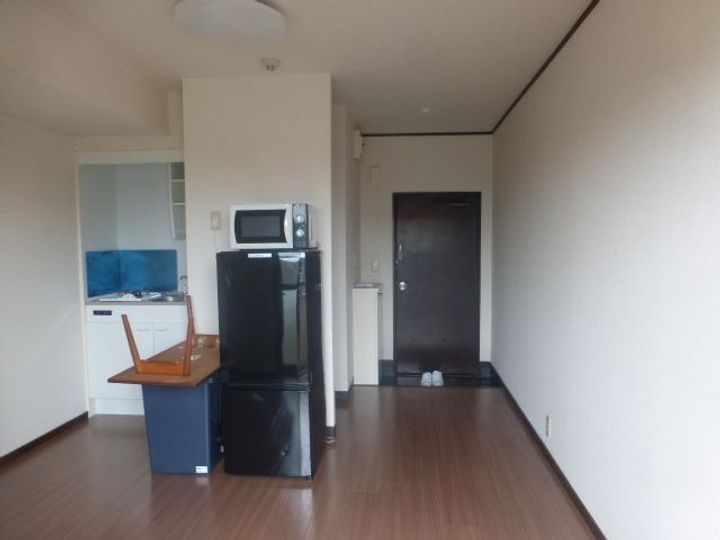 ハピネス南大野の玄関