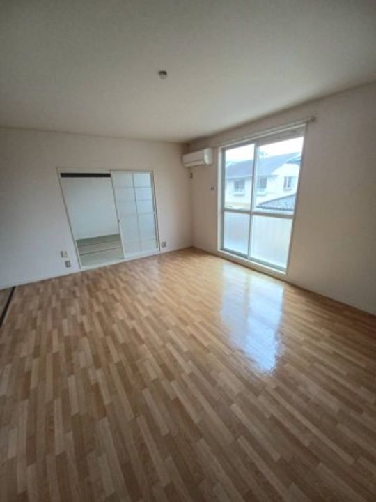 ドミール東田Iの居間