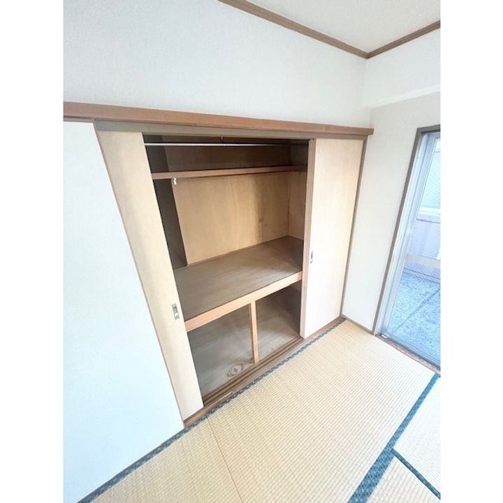 池田第二ビルの内装