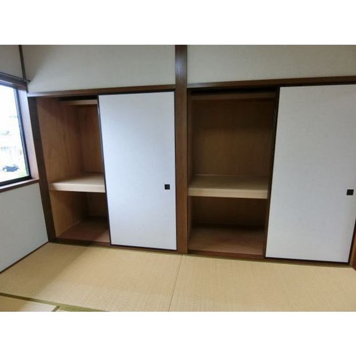 ポートサイド萩原の内装