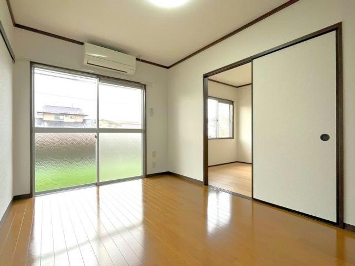 福島県郡山市鳴神1(アパート)の賃貸物件の居間