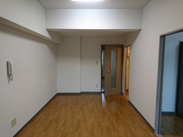 アリエスIIIの居間