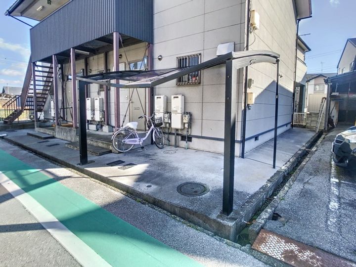 コーポ平方湖岸の地図