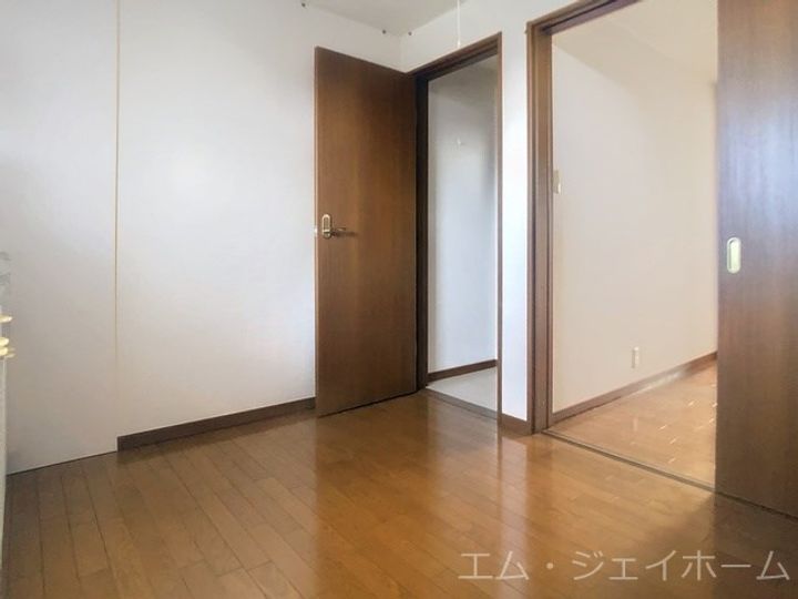 コーポ平方湖岸の居間