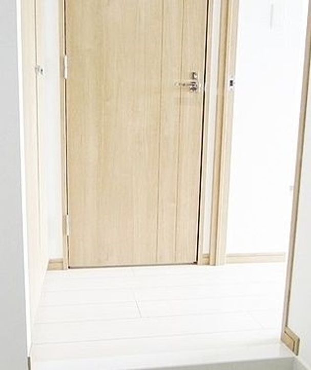 東京都北区王子3(マンション)の賃貸物件の玄関
