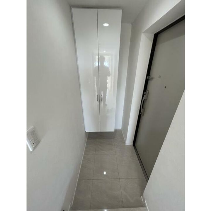 神奈川県藤沢市鵠沼神明2(マンション)の賃貸物件の玄関