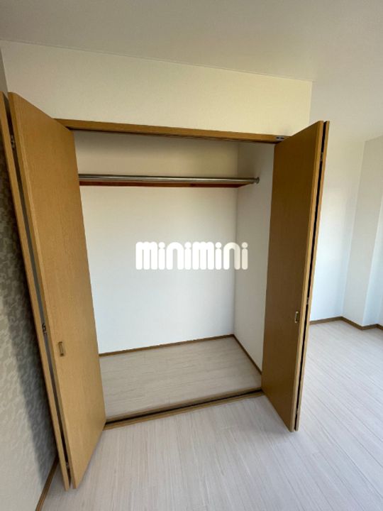 メゾン鹿谷IIの内装