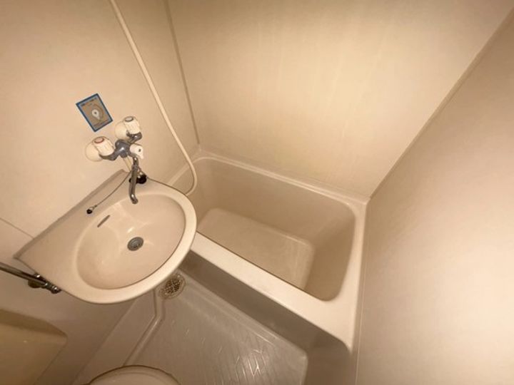 カーサ南大正の風呂