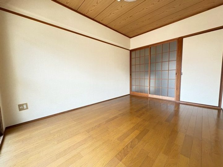 カーサ南大正の居間