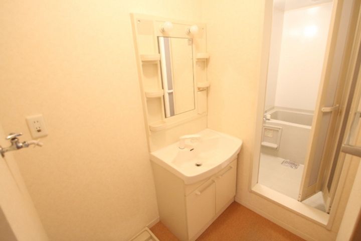 ハイツウエムラの内装