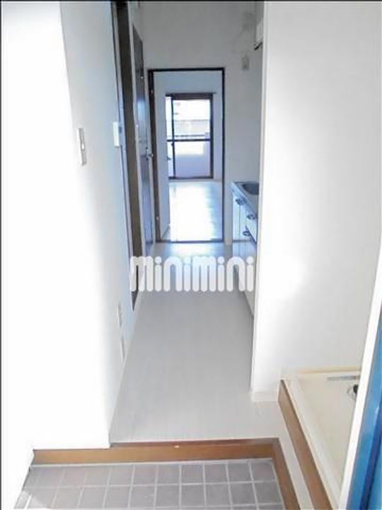 ジュエルボックスの玄関