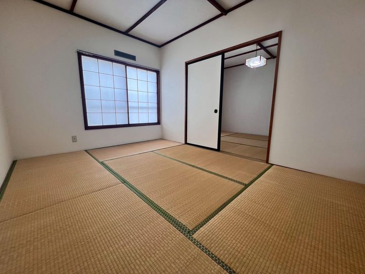 沼館コーポの居間