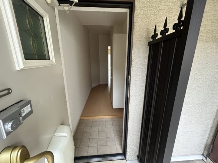 兵庫県姫路市広畑区東新町2(アパート)の賃貸物件の玄関