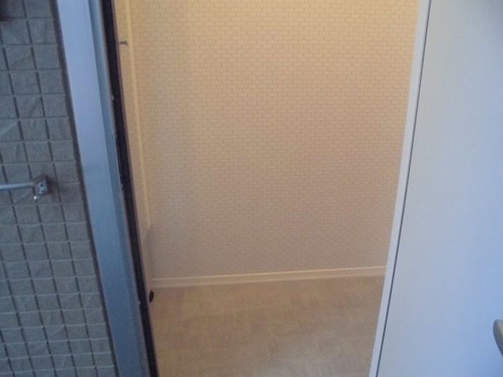 アンリジェールの玄関