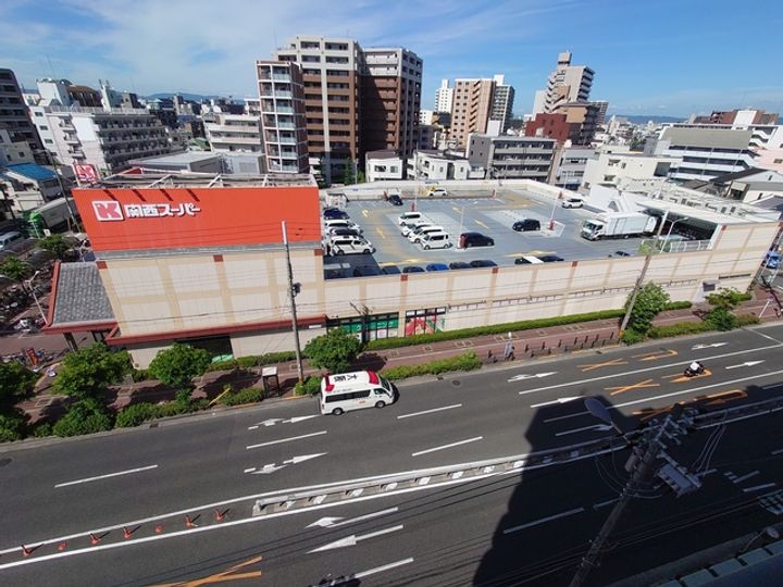 エクセレント上新8の周辺