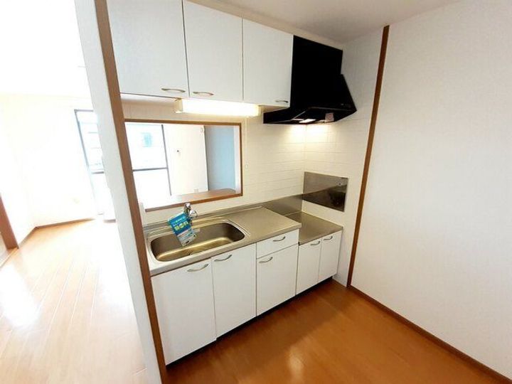 福岡県北九州市小倉南区上貫2(アパート)の賃貸物件のキッチン