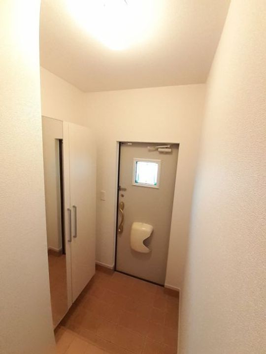 プリマヴェーラBの玄関