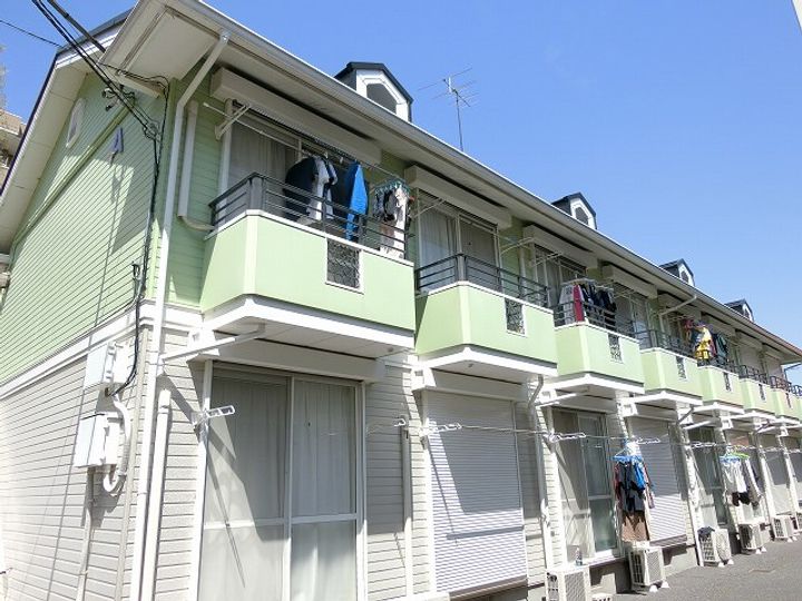 グリーンリーフA棟の外観