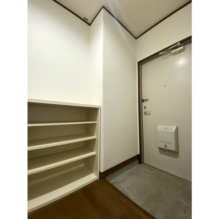 ヒルズnagamineの玄関