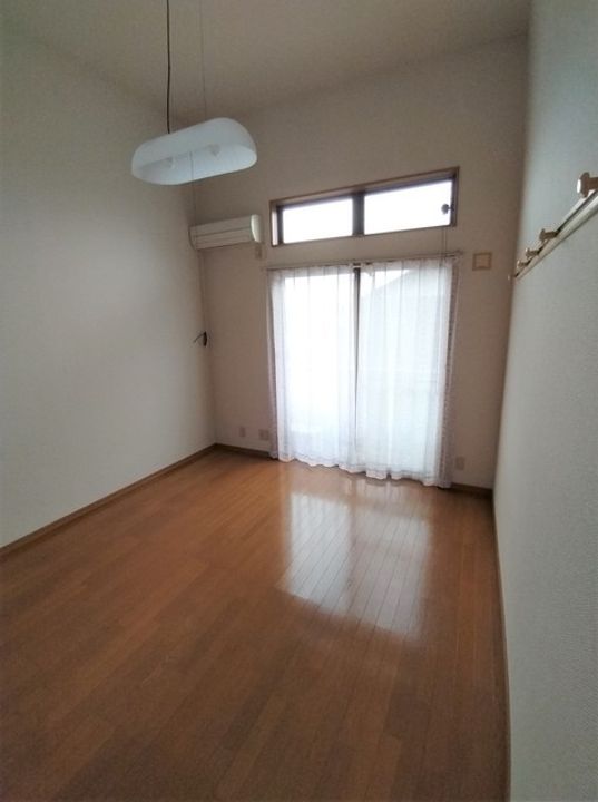 エクセルシャトー菱沼の居間