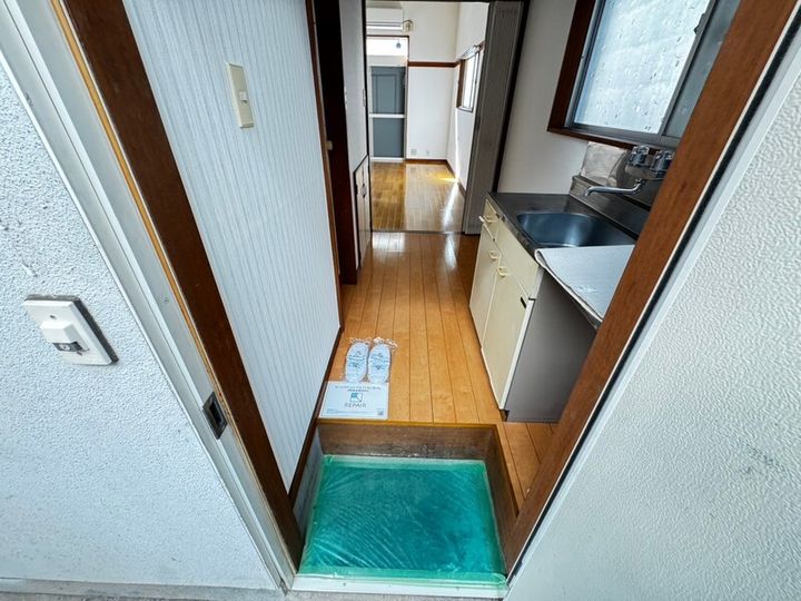 アティック二葉の玄関