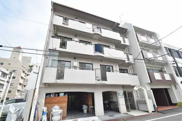 広島県広島市中区鶴見町(マンション)の賃貸物件の外観
