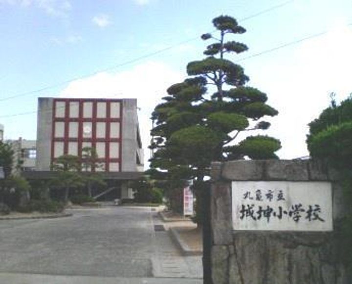 フォブール津森D棟の周辺