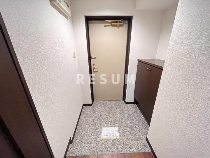 千葉県千葉市中央区院内1(マンション)の賃貸物件の玄関